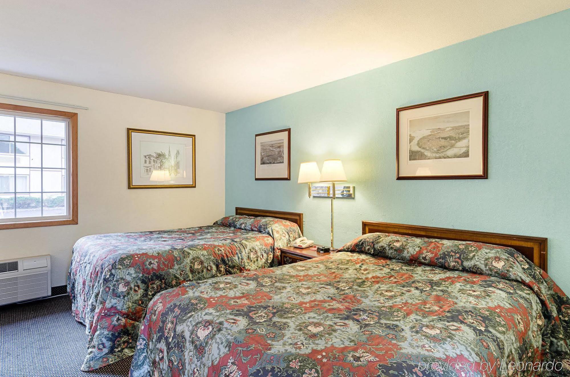 Red Roof Inn Sutton 외부 사진