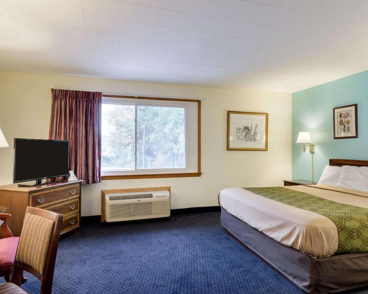 Red Roof Inn Sutton 외부 사진