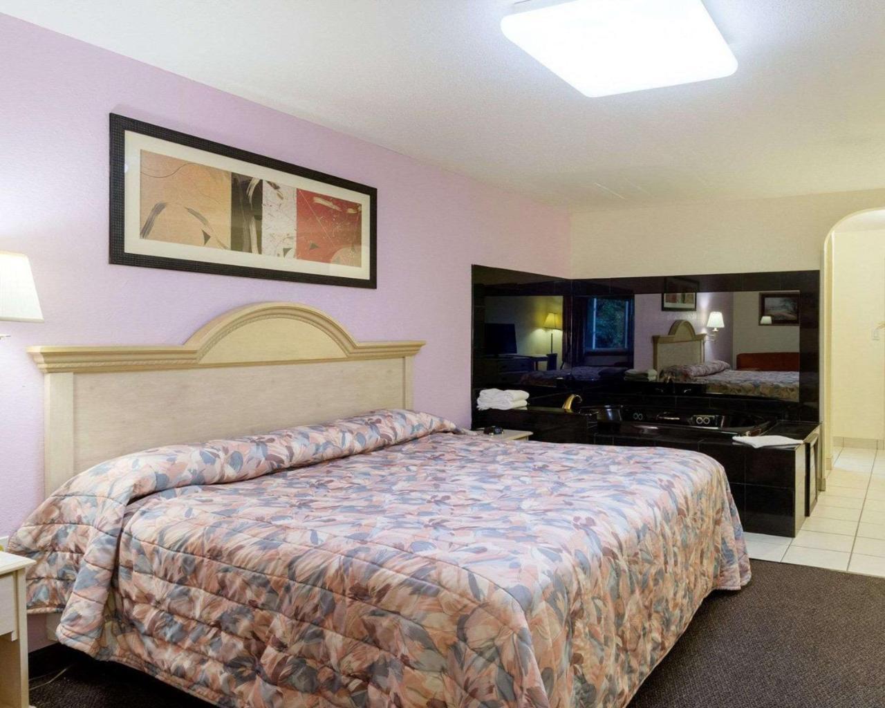 Red Roof Inn Sutton 외부 사진